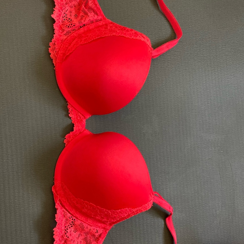 36B EUC VS Dream Angels push up red with lace detail